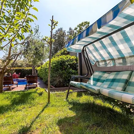 Cadetta Holiday home Liznjan